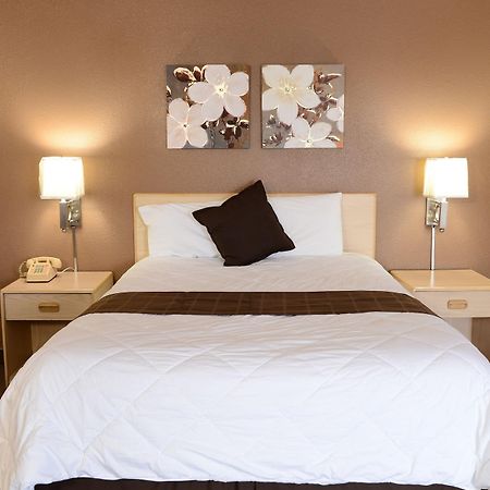 Burlington Inn Bagian luar foto