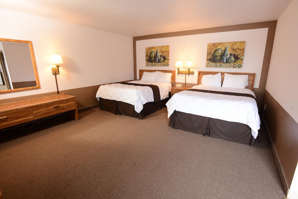 Burlington Inn Bagian luar foto