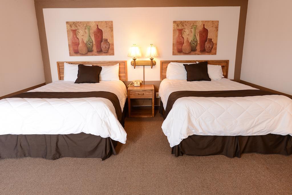 Burlington Inn Bagian luar foto